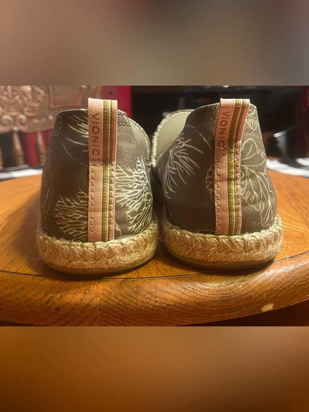Vionic Beach Laguna Seaweed Coral Print Espadrille. Podiatrist designed.